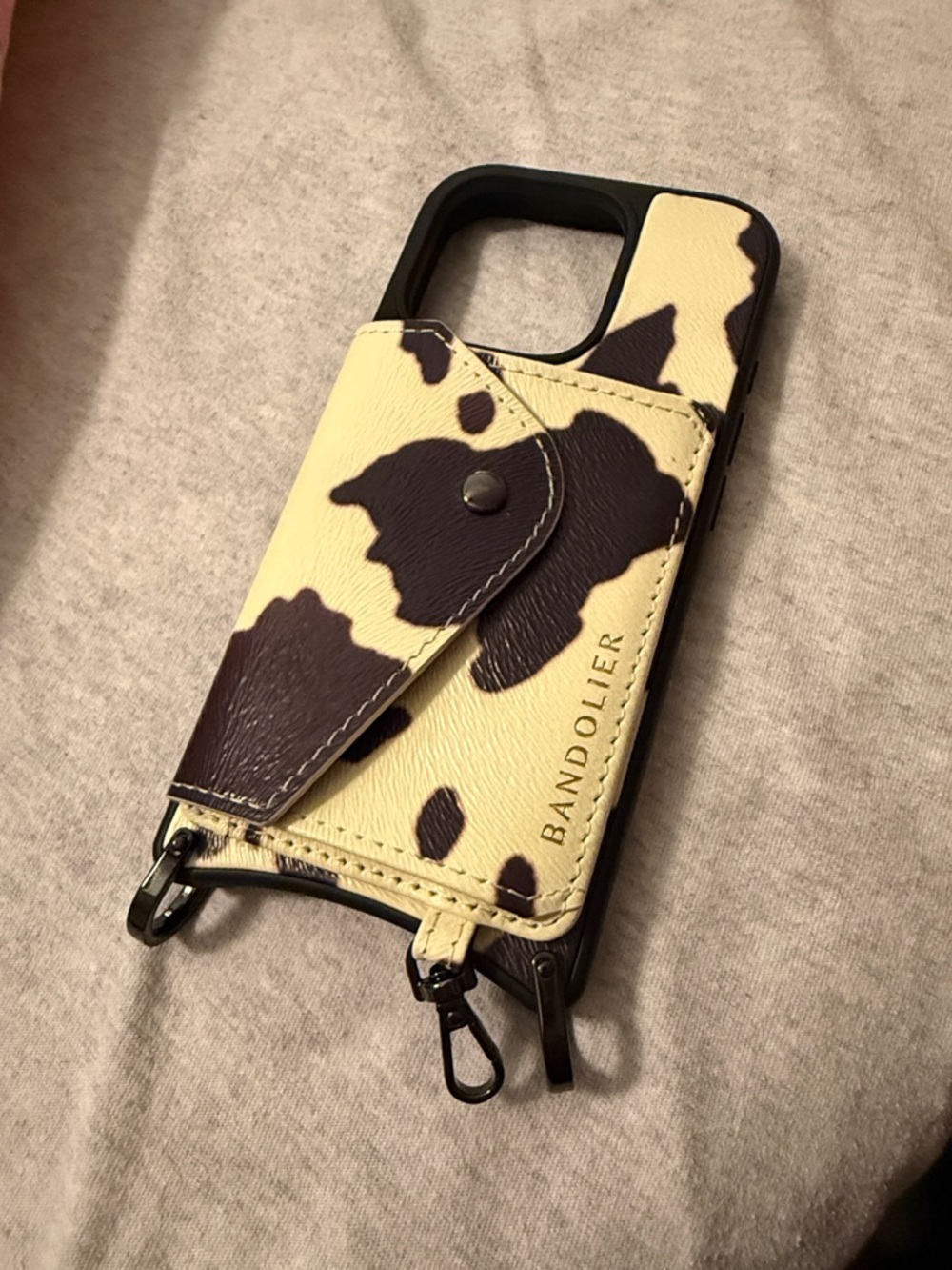 Bandolier Remi Mag spotted Hyde/pewter mag Wallet iPhone 16 pro case with straps